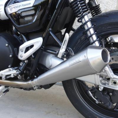トライアンフスピードツイン（バイク用 スリップオンマフラー