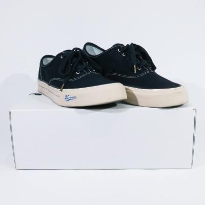 新品・希少品　visvim ネイビー キャンバス ローカット スニーカー 新品・希少品 visvim ネイビー キャンバス ローカット スニーカー