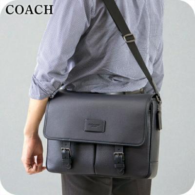 COACH メンズショルダーバッグ（色：ネイビー系）｜バッグ