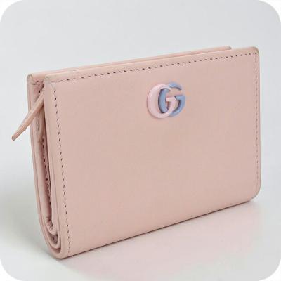 グッチ 財布 ピンク 二つ折り（GUCCI）（色：ピンク系）の商品一覧