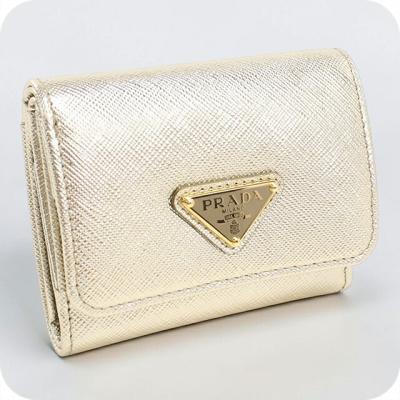 PRADA レディース三つ折財布（色：ゴールド系）｜財布｜ファッション
