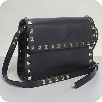 VALENTINO レディースショルダーバッグ｜バッグ｜ファッション