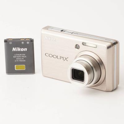 Nikon COOLPIX S7000 ホワイトケース付き Nikon COOLPIX S7000 Digital Camera W. 20x Zoom Wide Lens White