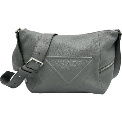 PRADA メンズショルダーバッグ（色：グレー系）｜バッグ｜ファッション 