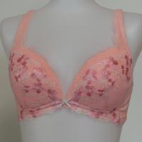 トリンプ Triumph ミークローゼット ブラジャー 通販 人気ランキング 価格 Com