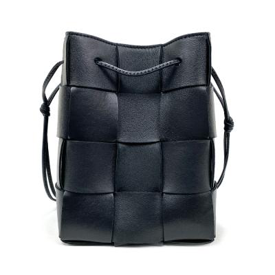 ボッテガヴェネタ イントレチャートショルダーバッグのおすすめ人気