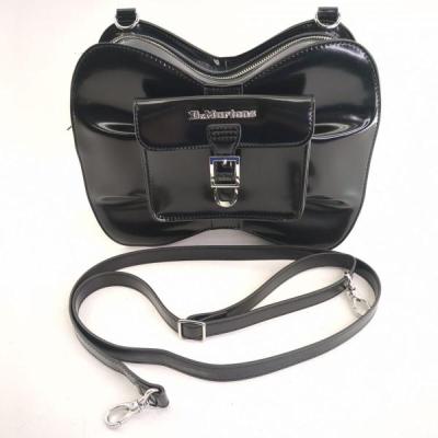 ドクターマーチン　ショルダーバッグ　リボン 楽天市場】ドクターマーチン Dr.Martens BOW BAG ボー バッグ AD083001