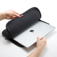 サンワサプライ MacBookプロテクトスーツ（MacBook Pro 13.3インチ対応） ブラック IN-MACPR1301BK 1個（直送品） | LOHACO by アスクル(直送品グループ3)