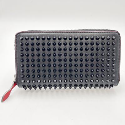 Christian Louboutin（クリスチャンルブタン） パネトーネ 長財布