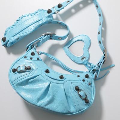 BALENCIAGA ブルー ショルダーバッグ BALENCIAGA レディースショルダーバッグ（色：ブルー系）｜バッグ