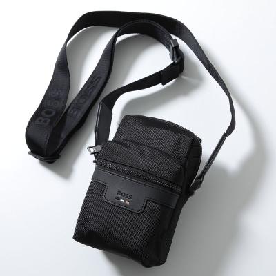 美品未使用　HUGO BOSS ストライプ ボディバッグ エンボスレザー 黒 美品未使用 HUGO BOSS ストライプ ボディバッグ エンボスレザー 黒