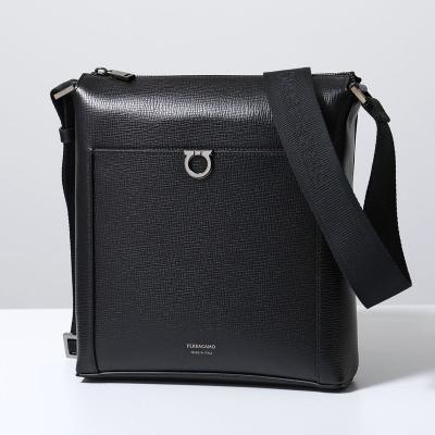 FERRAGAMO メンズショルダーバッグ（性別：メンズ）｜バッグ