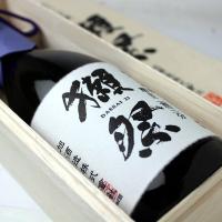 獺祭 磨き二割三分 純米大吟醸 木箱入り 1800ml (だっさい 正規特約店 日本酒 ギフト)(箱付き) 父の日 御歳暮 御年賀 | 酒舗 井上屋 Yahoo!店