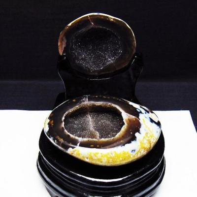 天然石　トレジャー瑪瑙聚宝盆 と　高透明　綺麗　水晶うさぎ　バラ可 誠安天然石専門店 - 聚宝盆｜Yahoo!ショッピング