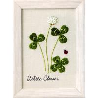 青木和子 刺繍キット 12か月の植物手帖 White Clover(シロツメクサ) | 手芸屋ポピー