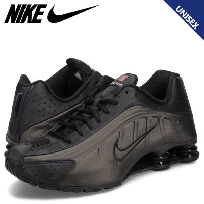 NIKE shox R4（メンズシューズ、紳士靴）（色：ブラック系