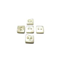 手芸 素材 縫製材料 茶蝶貝 四角 茶色系 11 5mm 対角線の長さ 2つ穴 縁あり 貝ボタン 3個入り Ma007 A ケイ スピリッツ 通販 Yahoo ショッピング