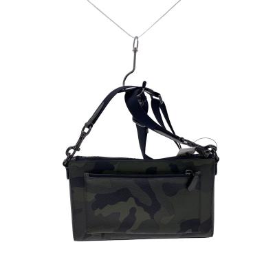 COACH メンズショルダーバッグ（柄：迷彩）｜バッグ｜ファッション