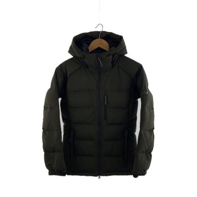 マムート ダウンジャケット（フード有無：あり（取外し不可））の