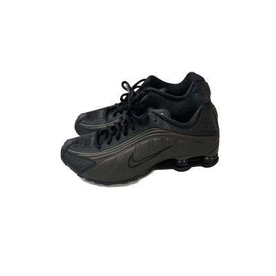 NIKE shox R4（メンズシューズ、紳士靴）（色：ブラック系