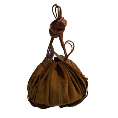 イルビゾンテ 巾着 ショルダー（レディースファッション