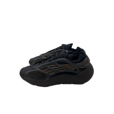 adidas Yeezy 700 V3 キッズ スニーカー シューズ 16 Amazon.com | adidas Kids Boys Yeezy 700 V3 Slip On Sneakers