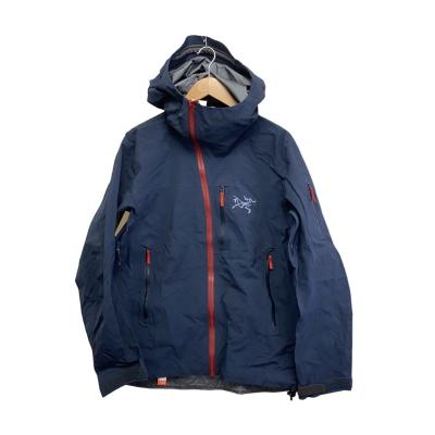 ARC'TERYX メンズマウンテンパーカー（色：ネイビー系）｜コート