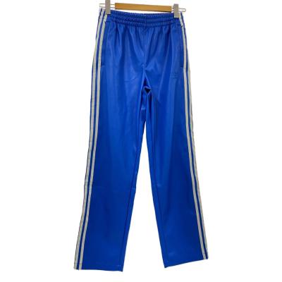 アディダスオリジナルス プレミアム フェイクレザー リュクス トラック