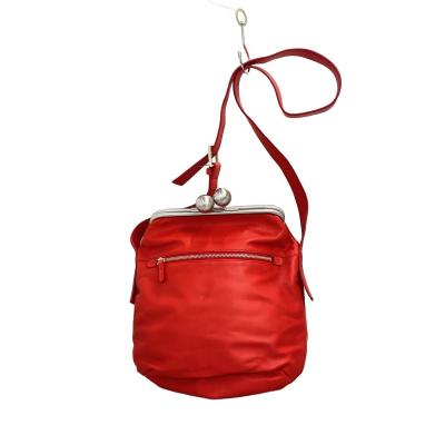 美品 kawakawa  がま口 ショルダーバッグ レッド カワカワ 完売品 カワカワのがま口 ショルダーバッグ kuchigane | 送料無料|ブルー | ka