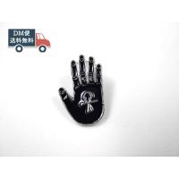 手 五芒星 ピンバッジ オカルト 悪魔 ハンド 1 7cmx2 8cm Dm便送料無料 Ke2452 まるともストア 通販 Yahoo ショッピング