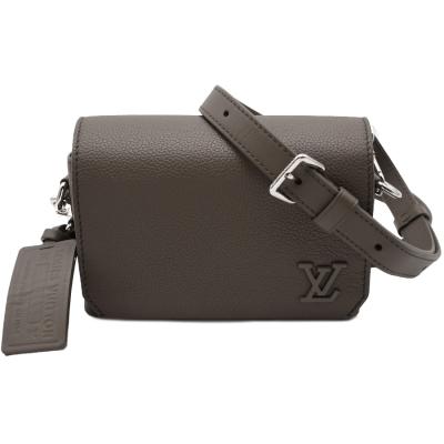LOUIS VUITTON メンズショルダーバッグ（バッグ、小物素材：本革