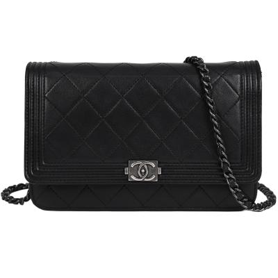 【未使用級】CHANEL チェーンウォレット　ボーイシャネル　キャビアスキン　黒 CHANEL ボーイシャネル チェーンウォレットのおすすめ人気商品一覧