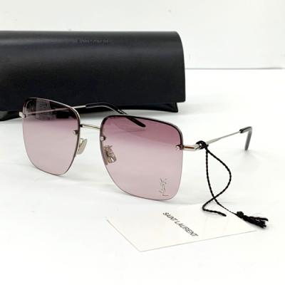Yves Saint Laurent サングラス（Yves Saint Laurent／ファッション