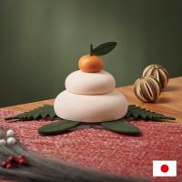 日本製 きのいい鏡餅 桜プレート付 木製 飾り 置物 かがみもち 鏡もち かわいい おしゃれ モダン 正月 正月飾り オブジェ 置物 インテリア 無垢材 | 家具通販のスーパーカグ