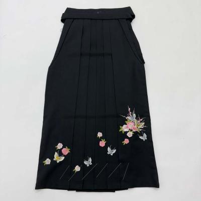 袴 M size 紐下丈90.5cm 行灯袴 卒業袴 女性用袴 刺繍 黒 中古 4715 袴 M size 紐下丈90.5cm 行灯袴 卒業袴 女性用袴 刺繍 黒 中古 4715
