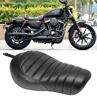 ハーレー　スポーツスター　純正シートXL883N アイアン XL883N シート P52000195 ハーレー 純正 中古 バイク 部品 スポーツ