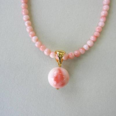 ま*お様 艶々✨ピンク珊瑚 丸玉 2.4-7.2mm グラデーションネックレス ピンク珊瑚 価値（ネックレス、ペンダント）｜レディースアクセサリー
