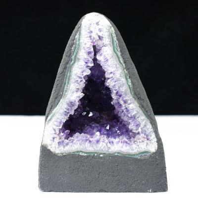 ドゥルージー水晶 ドーム シュガー クリスタル グリーンアメジスト 約2.5キロ アメジストドームの年間取扱い量10,000本以上の誠安天然石専門店