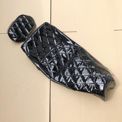 ホンダ　フュージョン　カスタムシート ホンダ フュージョン MF02 シート ベース付 黒・白ライン 新品
