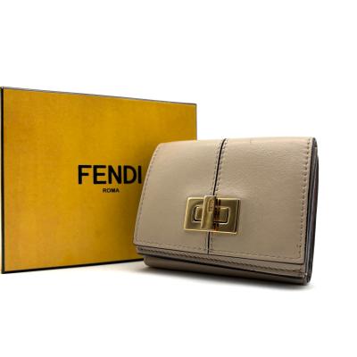 美品 フェンディ FENDI セレリア ピーカブー コンパクトウォレット 三