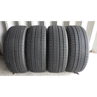 215 45 17 4本セット(自動車 スタッドレス、冬タイヤ)の商品 215 45 17 4本セット(自動車 スタッドレス、冬タイヤ)の商品
