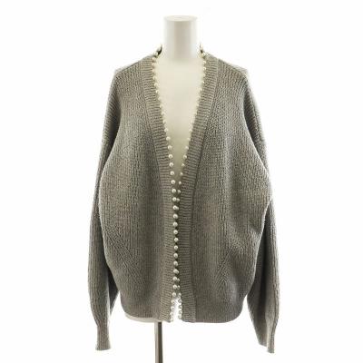 JUSGLITTY - ジャスグリッティー パール付 カーディガン グレー ニット 23SS トップス JUSGLITTY - ジャスグリッティー パール付 カーディガン グレー