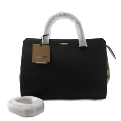 【美品】バーバリー ショルダーバッグ 2way アクセサリーポーチ 白×黒 BURBERRY レディースショルダーバッグ｜バッグ｜ファッション 通販
