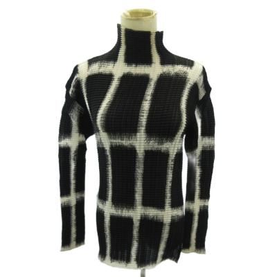 876 ミーイッセイミヤケ ノースリーブ タートルネック 総柄 中古・古着通販】me ISSEY MIYAKE (ミーイッセイ ミヤケ) ハイネック
