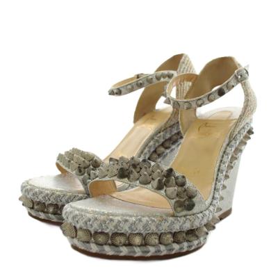 37（Christian Louboutin／ファッション）（色：シルバー系）の