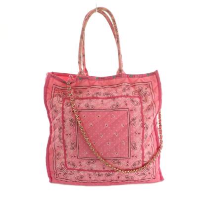 バンダナ柄ビッグトートバッグ グリーン LOVE刺繍