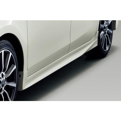プリウスα サイドステップ（TRD／自動車用エアロパーツ）｜自動車 | 車 