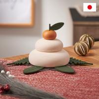 日本製 きのいい鏡餅 桜プレート付 木製 飾り 置物 かがみもち 鏡もち かわいい おしゃれ モダン 正月 正月飾り オブジェ 置物 インテリア 無垢材 | 家具通販のわくわくランド