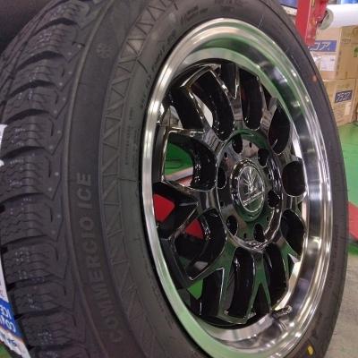 215/60R17 109/107 LT ハイエース スタッドレス 商品一覧 - Wheel-And