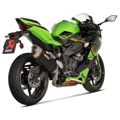 zx4r パーツ（AKRAPOVIC／バイク用 スリップオンマフラー）｜マフラー